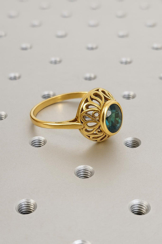 14k/18k Gold Bezel Engagement Ring
