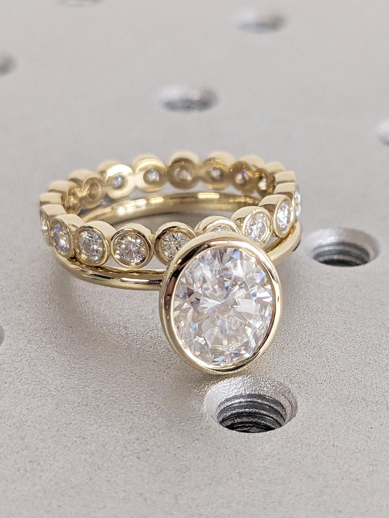 Art Deco Moissanite Engagement Ring, 14K Yellow Gold Oval Cut Solitaire Ring, Vintage Bezel Setting Ring, Timeless Stacking Wedding Band