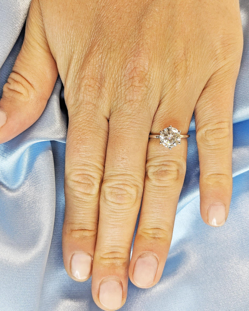 Colorless Moissanite Engagement Ring / Round Moissanite Solitaire Engagement Ring / Women Wedding Ring / Anniversary Ring / White Gold Ring