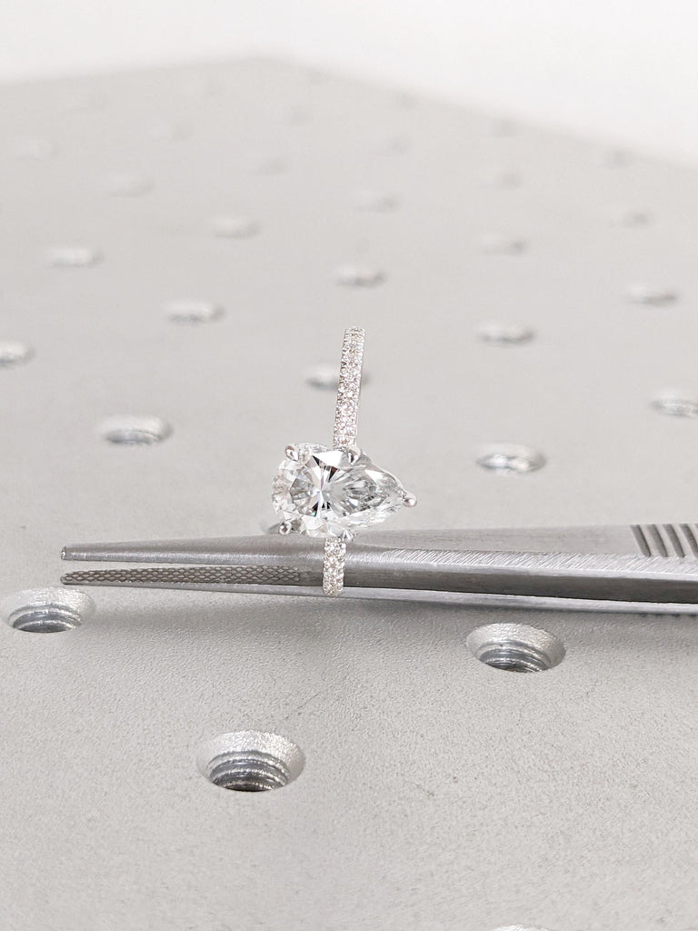 1.5ct Lab Diamond Engagement Rings