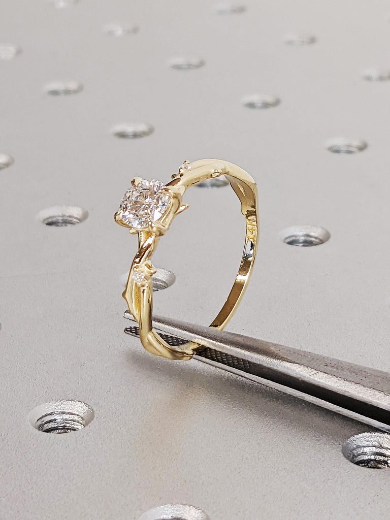 Twisted Vine Round Moissanite Diamond Engagement Ring, Rustic 14K Solid Yellow Gold Nature Ring, Dainty Claw Prongs, Cottagecore Aesthetic