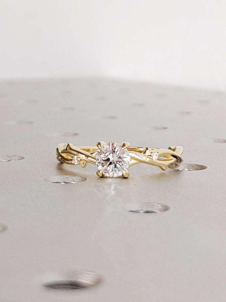 Twisted Vine Round Moissanite Diamond Engagement Ring, Rustic 14K Solid Yellow Gold Nature Ring, Dainty Claw Prongs, Cottagecore Aesthetic