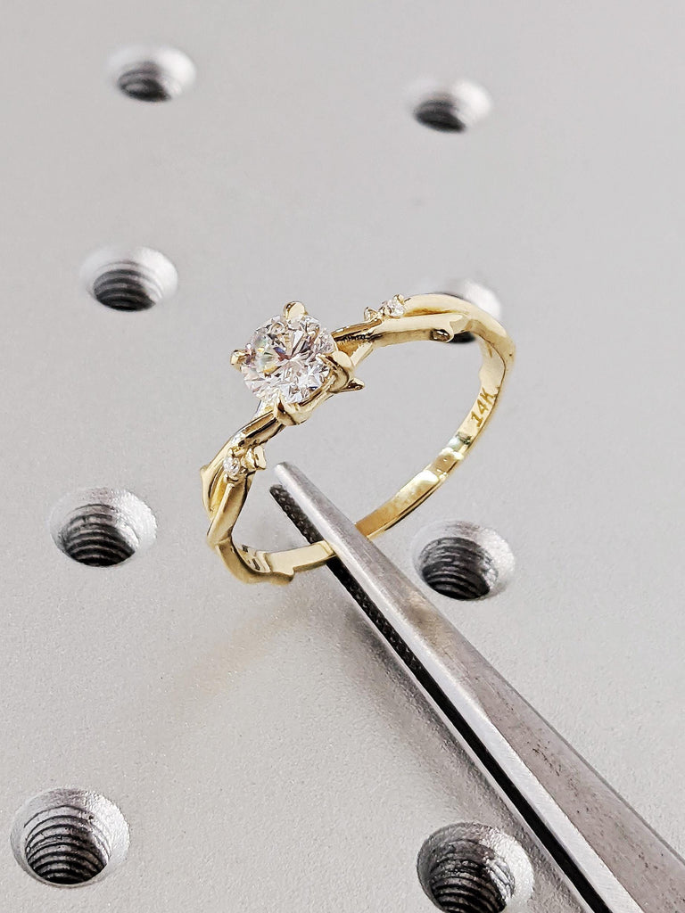 Twisted Vine Round Moissanite Diamond Engagement Ring, Rustic 14K Solid Yellow Gold Nature Ring, Dainty Claw Prongs, Cottagecore Aesthetic