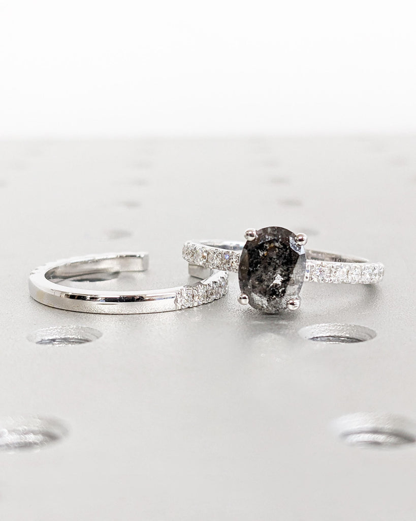 1920's Oval Salt and Pepper Diamond Ring Set, Unique Engagement Ring Set, Vintage Wedding Ring Set, 18K White Gold, Moissanite Wedding Band