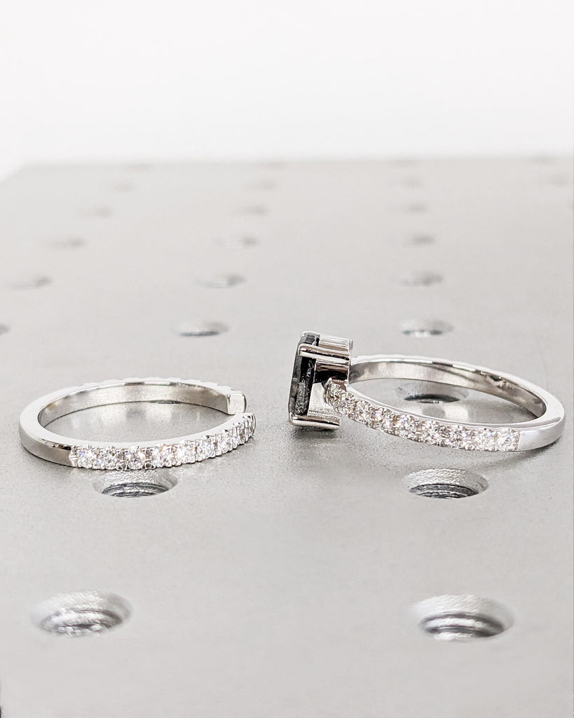 1920's Oval Salt and Pepper Diamond Ring Set, Unique Engagement Ring Set, Vintage Wedding Ring Set, 18K White Gold, Moissanite Wedding Band
