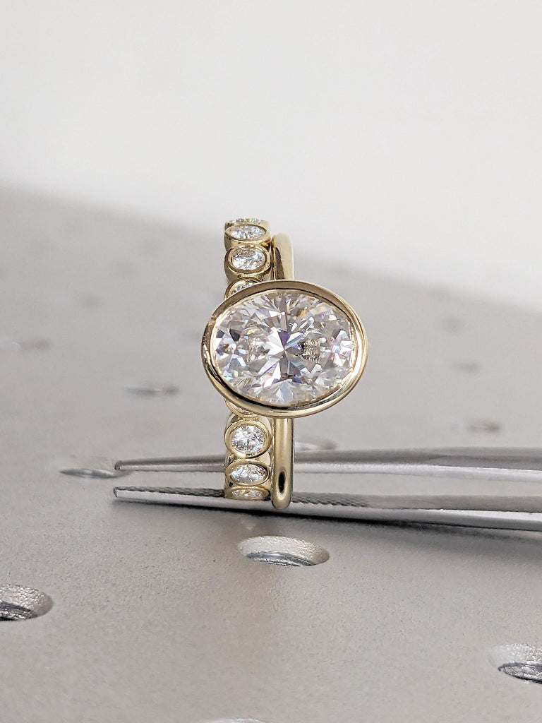 Oval Cut Moissanite Solitaire Wedding Ring, 14K Yellow Gold Engagement Ring, Bezel Set Moissanite Solitaire Ring, Vintage Bridal Ring Set