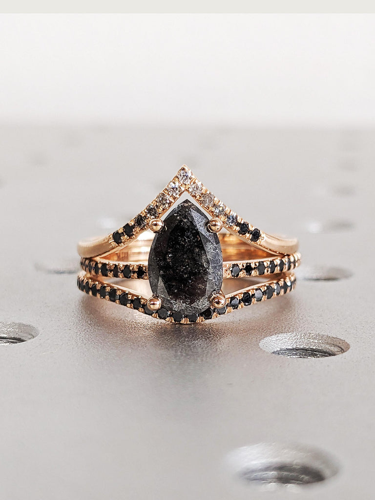Vintage Pear Cut Salt & Pepper Diamond Bridal Set Wedding Ring, 14K Rose Gold Pave Diamond Band, Brilliant Round Ombre Diamond Stacking Ring