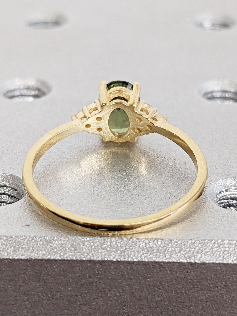 Art Deco Peacock Sapphire Engagement Ring, Oval Cut 18K Solid Gold Ring, Montana Sapphire Gemstone Ring, Diamond Cluster Anniversary Ring
