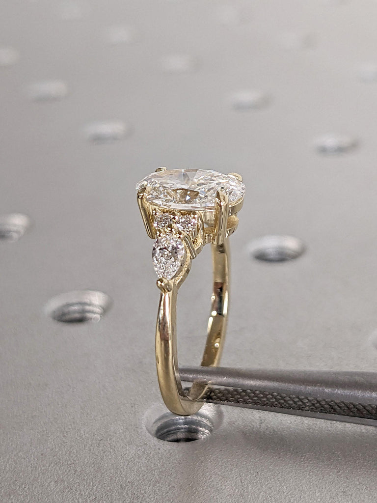 Oval cut Moissanite Ring | Moissanite Engagement Ring | VVS Moissanite 1-3ct Engagement Ring | Diamond Cluster Ring | 14k Solid Gold Ring