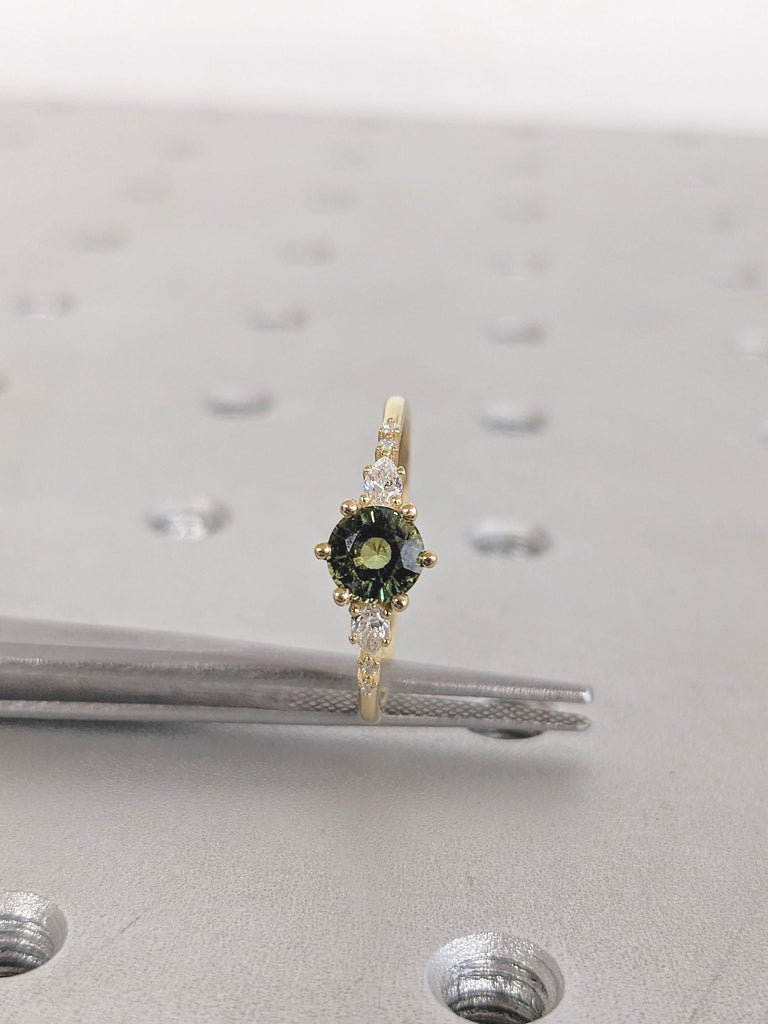 Vintage Blue Green Sapphire Ring, 18k/14k Solid Gold Ring, Dainty Engagement Ring, Peacock Sapphire Gemstone Ring, September Birthstone Ring