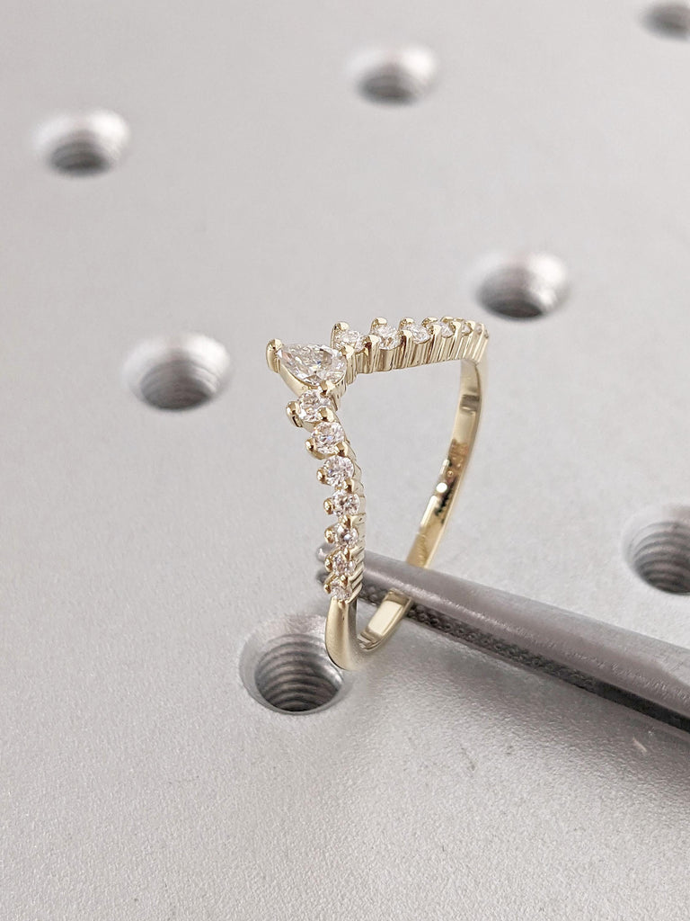 Pear, Round cut Moissanite Wedding Band | Vintage 14k Gold Diamond Curved Wedding Band | Cluster Stacking Matching Ring | Women Promise Ring