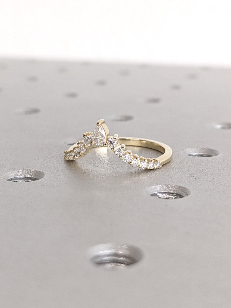 Pear, Round cut Moissanite Wedding Band | Vintage 14k Gold Diamond Curved Wedding Band | Cluster Stacking Matching Ring | Women Promise Ring