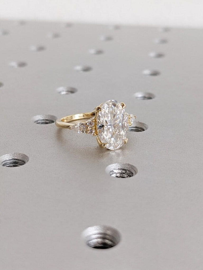 Brilliant Round Cut Moissanite Modern Engagement Ring, 18K Solid Yellow Gold White Diamond Cluster Ring, Classic Art Deco Gold Wedding Ring