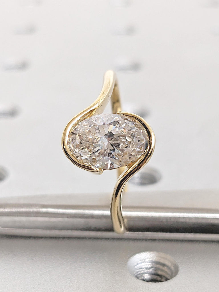 Oval Moissanite Engagement Ring