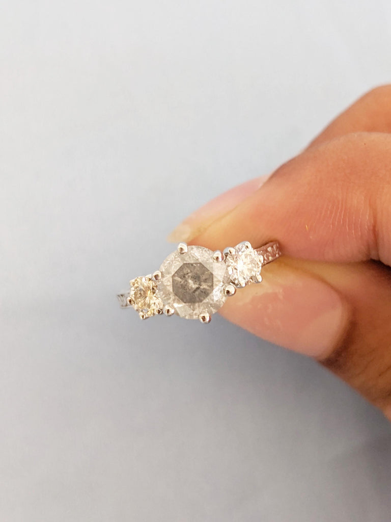 Salt and Pepper Ring, 18k Gold Ring, Diamond Engagement Ring, Promise Ring for Her, 3 Stone Ring, Grey Diamond Ring, Diamond Wedding Ring