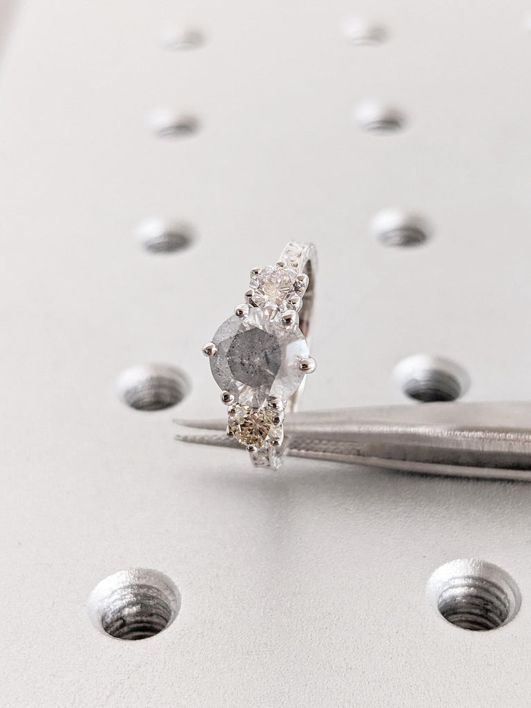 Salt and Pepper Ring, 18k Gold Ring, Diamond Engagement Ring, Promise Ring for Her, 3 Stone Ring, Grey Diamond Ring, Diamond Wedding Ring