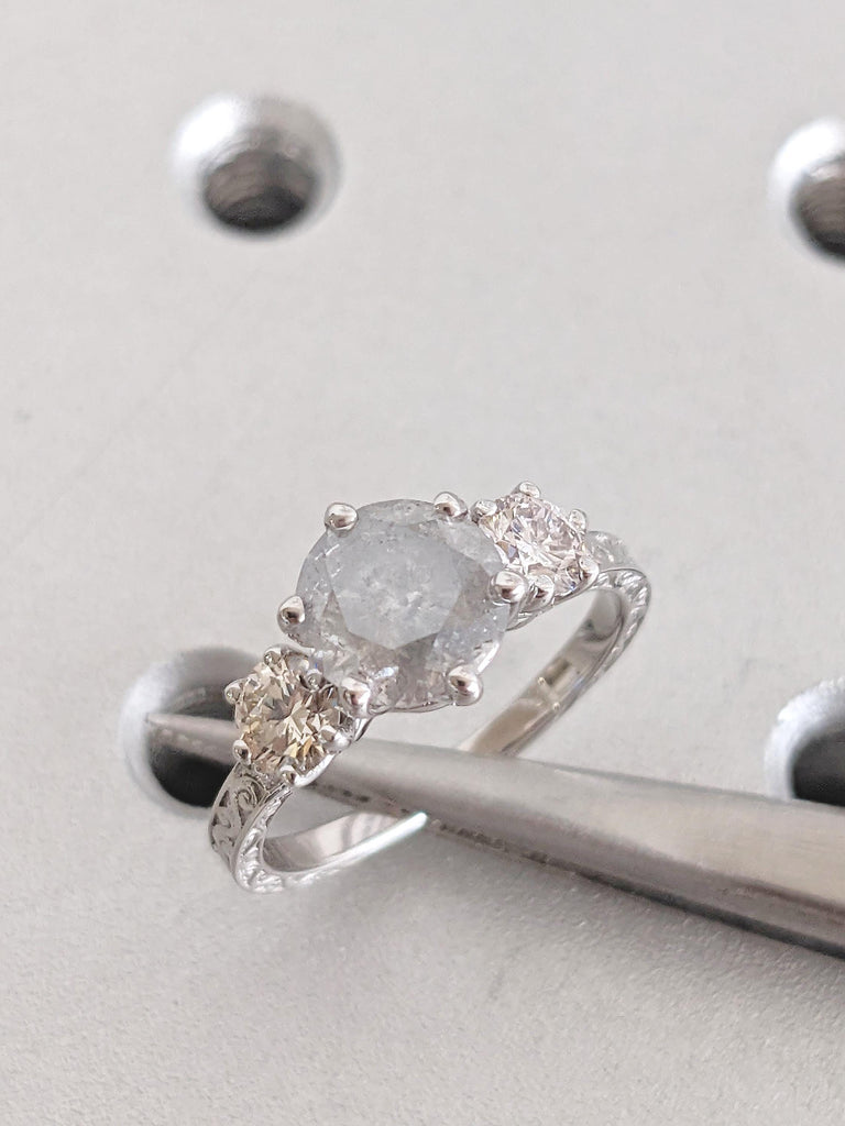 Salt and Pepper Ring, 18k Gold Ring, Diamond Engagement Ring, Promise Ring for Her, 3 Stone Ring, Grey Diamond Ring, Diamond Wedding Ring