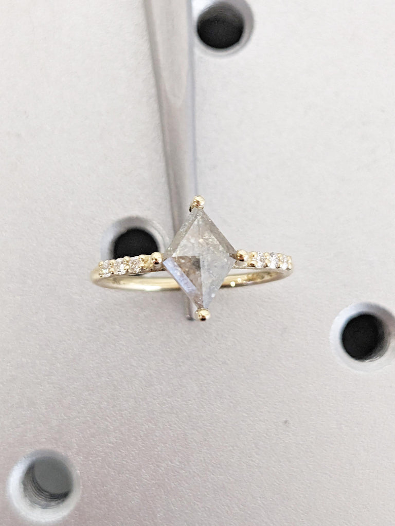 Kite Cut Salt and Pepper Diamond Engagement Ring, 14k Solid Gold Ring, Vintage Wedding Ring, Kite Shaped Ring, Anniversary Ring, Bridal Gift