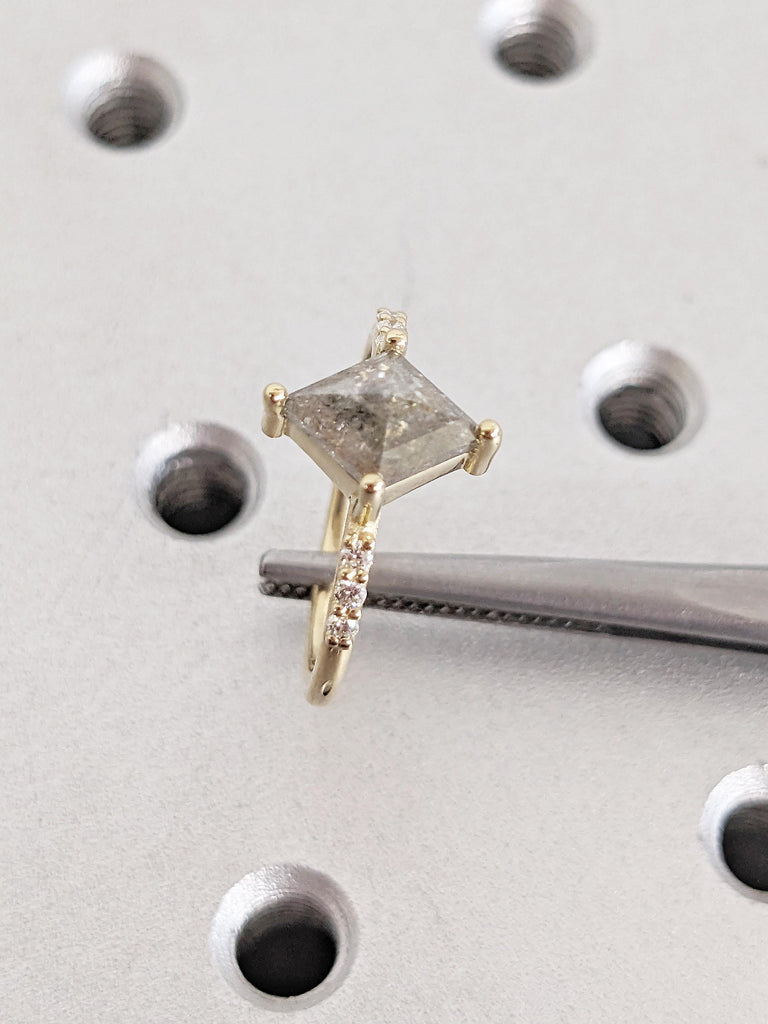 Kite Cut Salt and Pepper Diamond Engagement Ring, 14k Solid Gold Ring, Vintage Wedding Ring, Kite Shaped Ring, Anniversary Ring, Bridal Gift