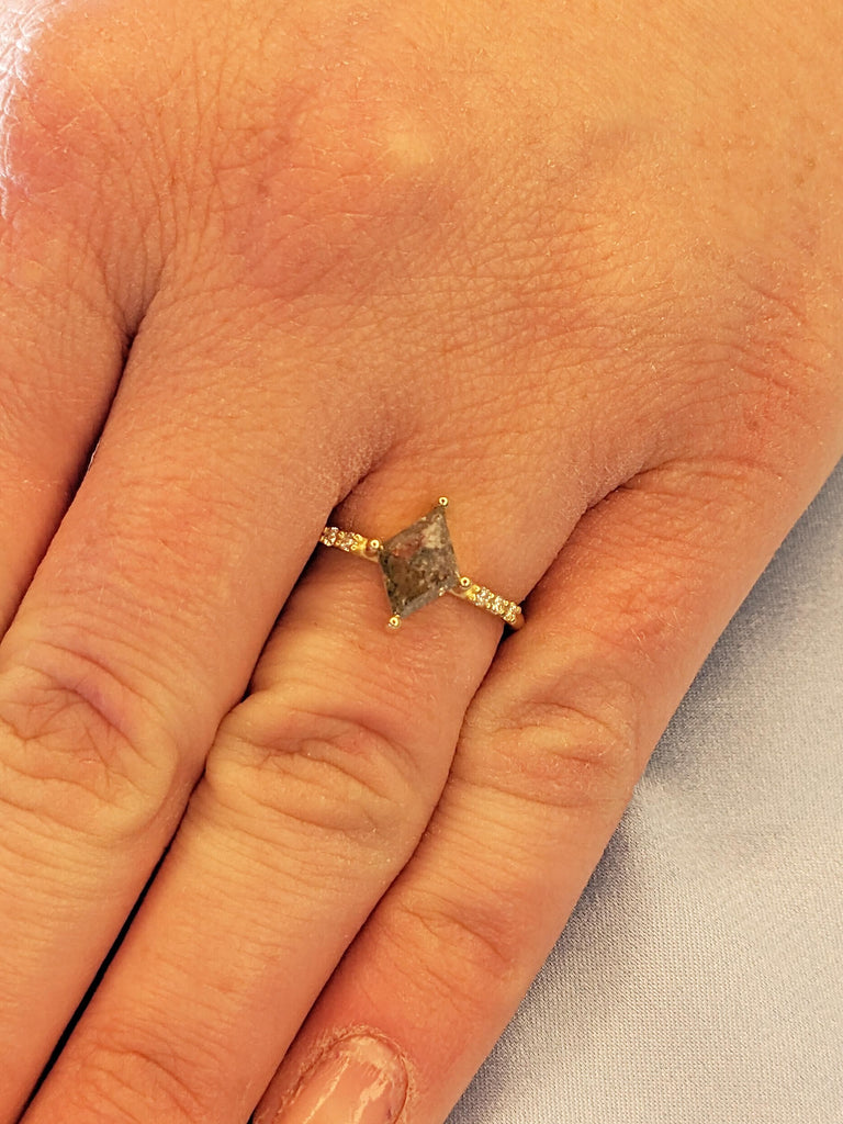 Kite Diamond Ring, Dainty 14k Gold Ring, Kite Engagement Ring