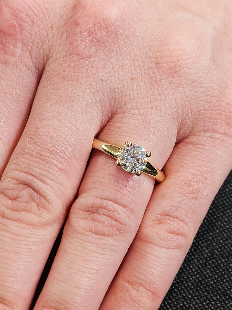 14K Solid Yellow Gold Round Brilliant Moissanite Modern Engagement Ring, Classic 4-Prong Moissanite Diamond Ring, Anniversary Gift for Her