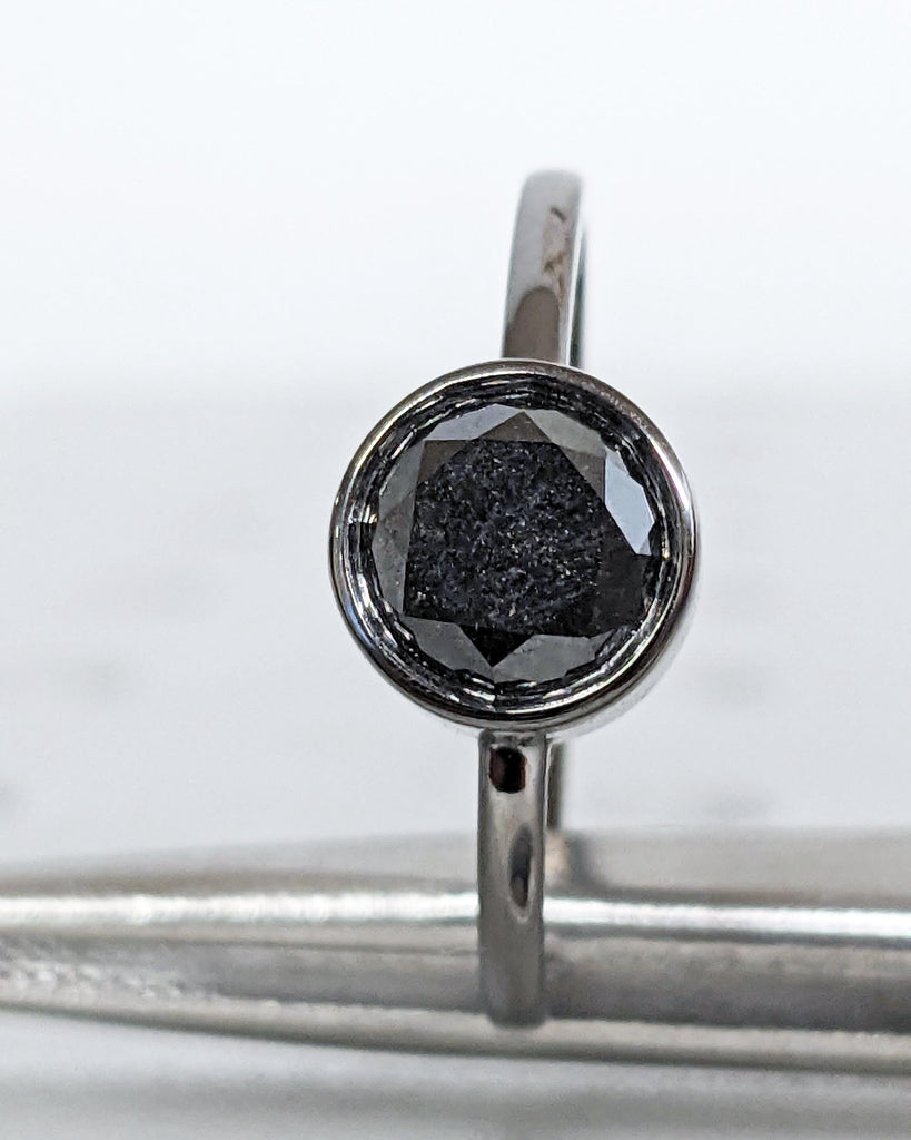 Round Bezel Solitaire Ring Brilliant Cut Galaxy Salt & Pepper Diamond Engagement Ring Dainty Diamond Promise Ring Bezel Ring Black Gold Ring