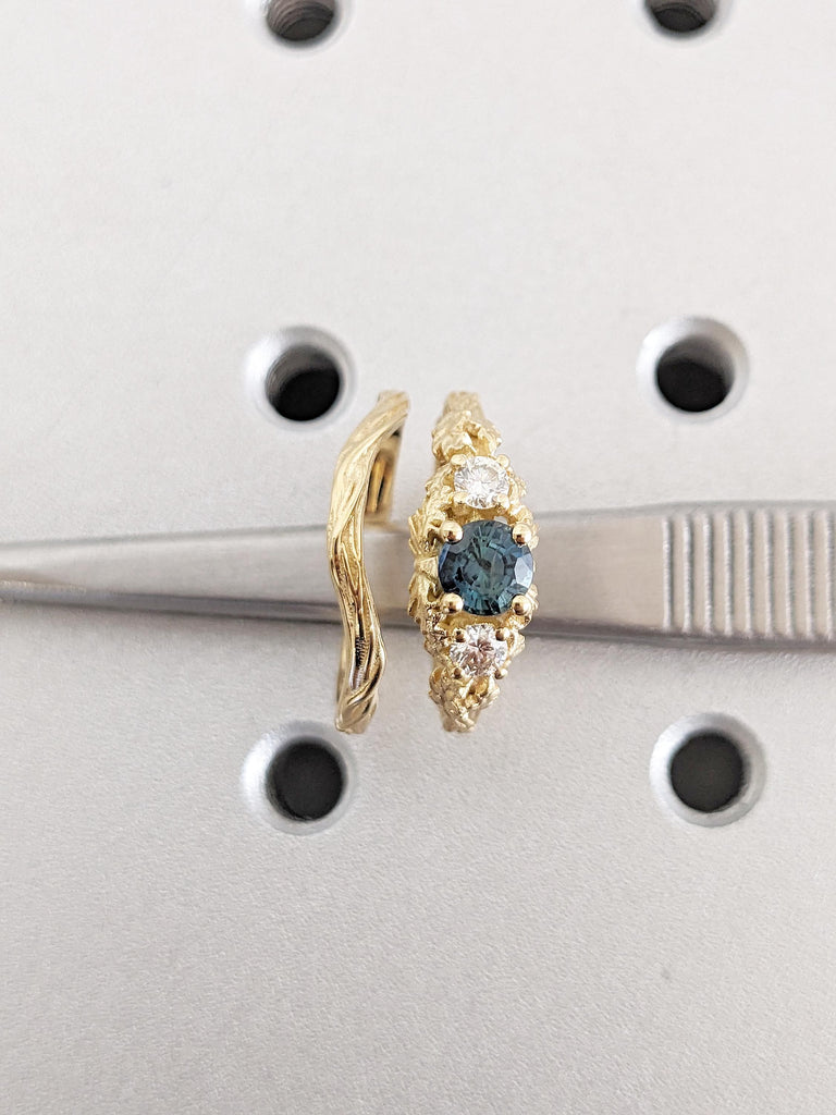 Nature Inspired Engagement Ring Set, Diamond and Blue Green Sapphire Ring, Tree Bark Curved Wedding Band, 18k Yellow Gold Bridal Set Ring