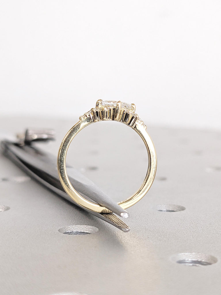 Lab Grown Diamond Engagement Ring, 14k Solid Gold Anniversary Ring, Princess Cut Ring, Unique Starburst Diamond Cluster Ring, Gift for Wife