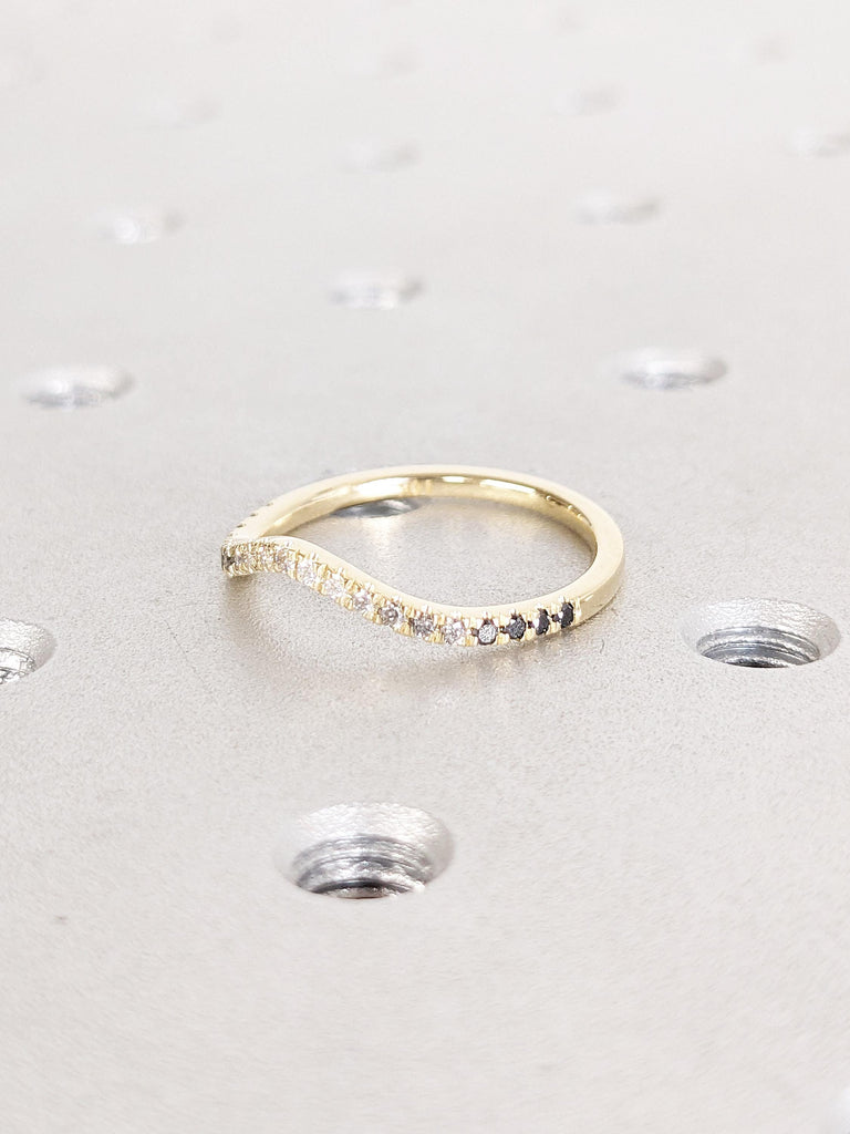 Curved Wedding Band, Dainty 14k Gold Stacking Ring for Women, Matching Ring, Wedding Band Women, Anniversary Gift, Unique Ombre Diamond Band