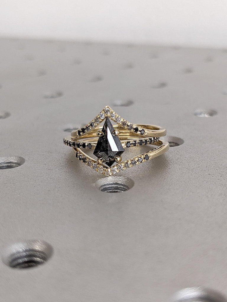 Chevron Diamond Stacking Ring | V Shaped Matching Wedding Band | Ombre Diamond Wedding Ring | Delicate Engagement Ring in 14k Gold