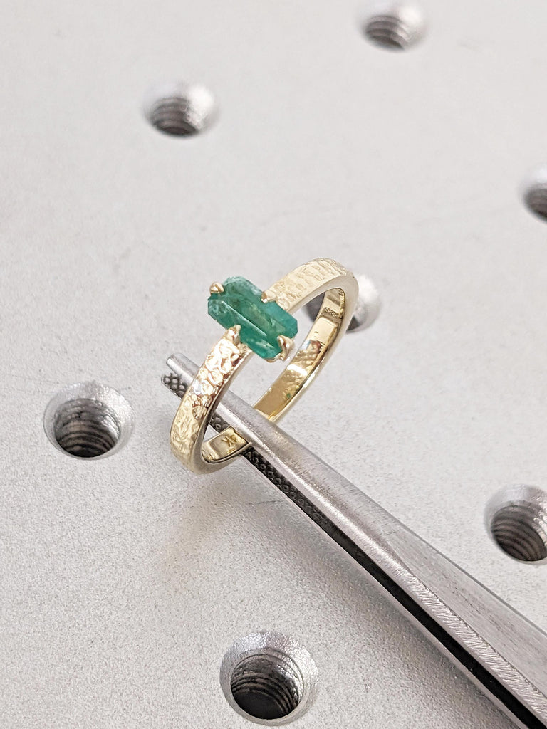 Vintage Emerald Ring, Natural Emerald Engagement Ring, Emerald Cut Ring, 14k Gold Hammered Ring, Gemstone Ring, Handmade Rings for Women