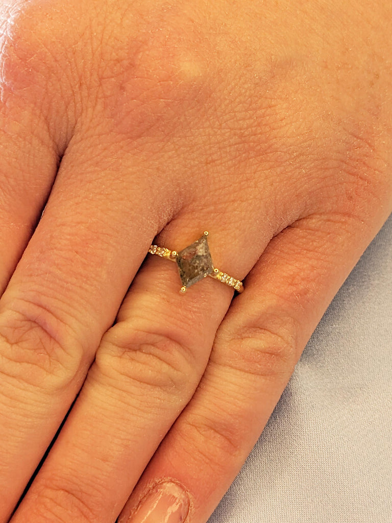 Vintage Wedding Ring, Kite Shaped Ring, Anniversary Ring, Bridal Gift