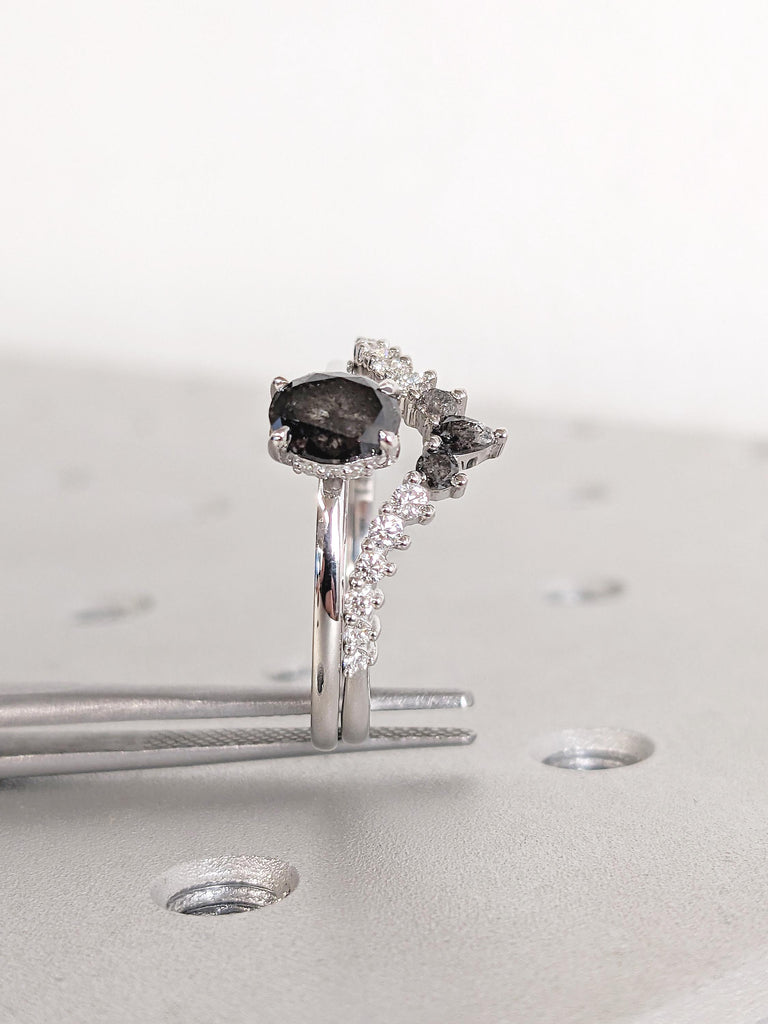 Salt and Pepper Diamond Ring, Oval Engagement Ring, Crown Matching Ring, Hidden Halo Diamond Ring, 14k Gold Wedding Ring Set, Bridal Gift