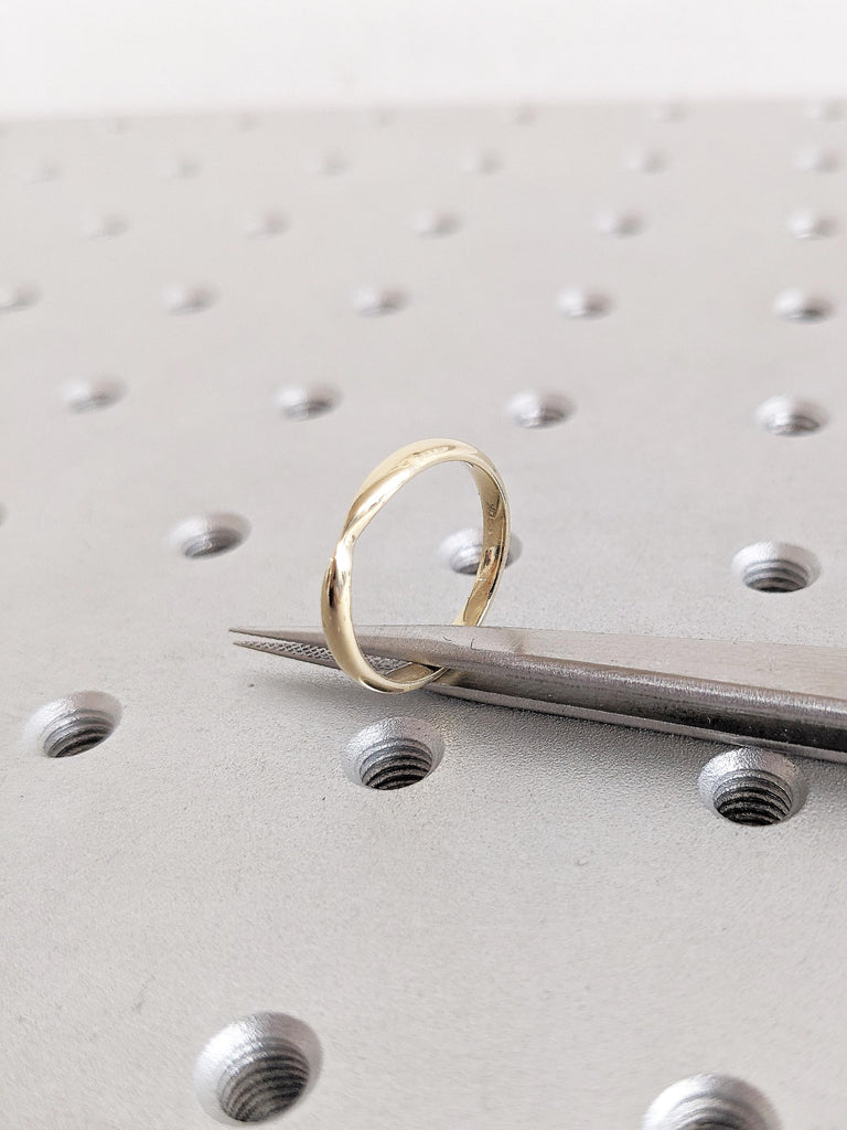 Unique Wedding Band, 14k Yellow Gold Wedding Band, Bow Tie Shaped Matching Ring, Gold Stacking Ring, Simple Wedding Band, Gift for Wife