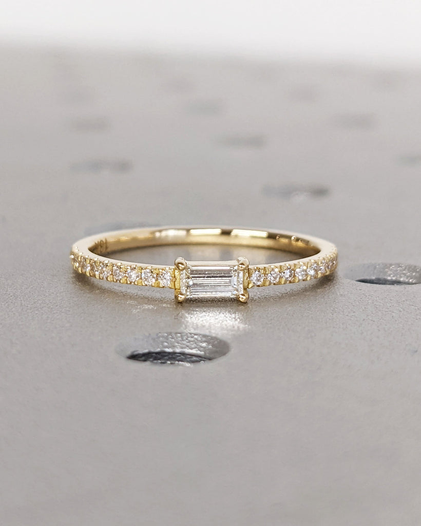 Solid Gold Baguette Cut Natural Diamond Engagement Ring, 18K Yellow Gold Pavé Diamond Band, Personalized White Diamond Ring, Eternity Ring