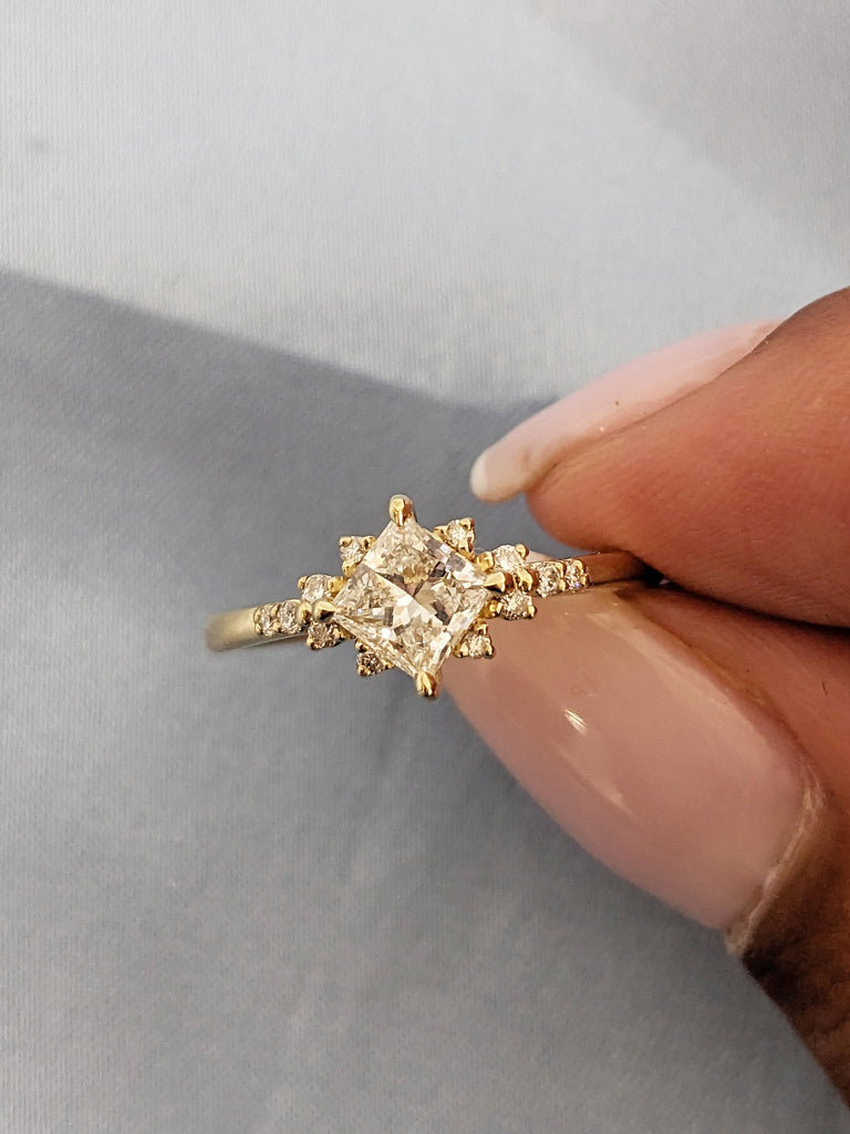 Lab Grown Diamond Engagement Ring, 14k Solid Gold Anniversary Ring, Princess Cut Ring, Unique Starburst Diamond Cluster Ring, Gift for Wife