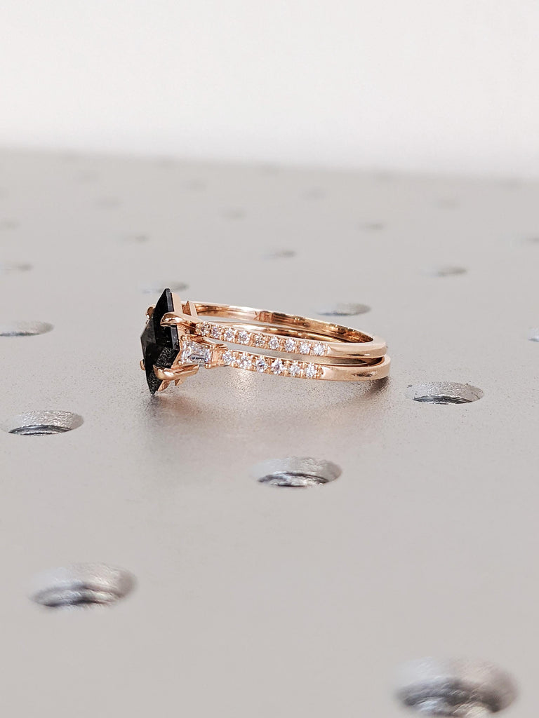 Unique Kite Rhombus Cut Salt and Pepper Diamond Engagement Ring, 14K Solid Rose Gold White Diamond Pavé Band, Raw Salt & Pepper Bridal Set
