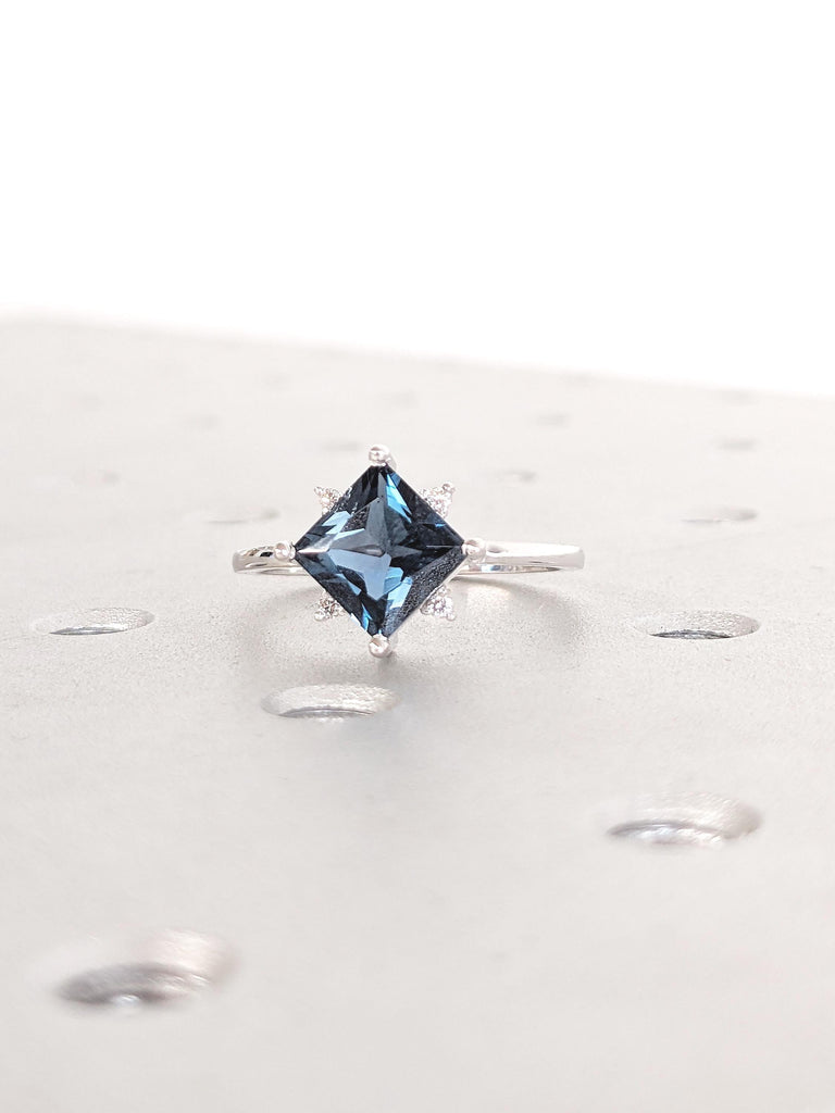 Gemstone Jewelry, November Birthstone Ring, Unique Gift for Mom, Topaz Jewelry