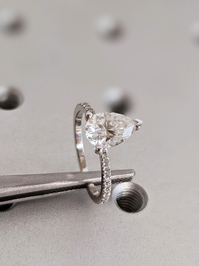 18K White Gold Vintage Lab Grown Diamond Engagement Ring, Pear Cut Diamond Pavé Wedding Band, Bridal Jewelry image #2