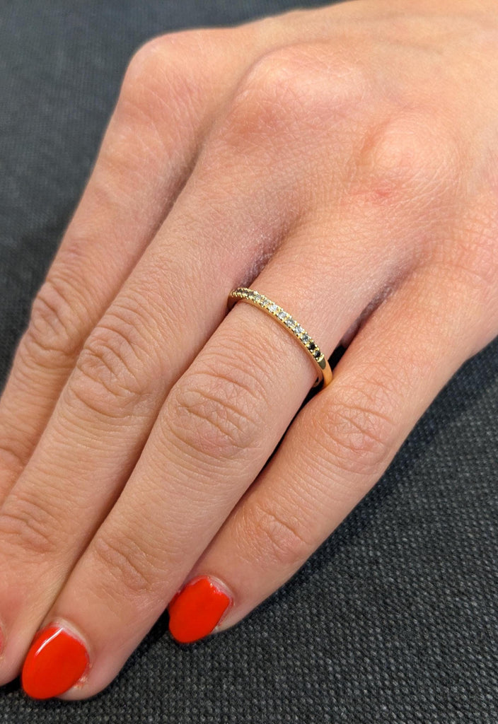 Thin Round Pavé Diamond Wedding Band, 18K Solid Yellow Gold Eternity Ring, Minimalist Ombre Matching Band, Diamond Engagement Stackable Ring