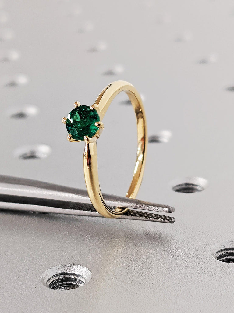 Dainty Green Lab Emerald Women's Engagement Ring, 18K Solid Yellow Gold Round Cut Solitaire Wedding Band, Custom Bridal Wedding Jewelry