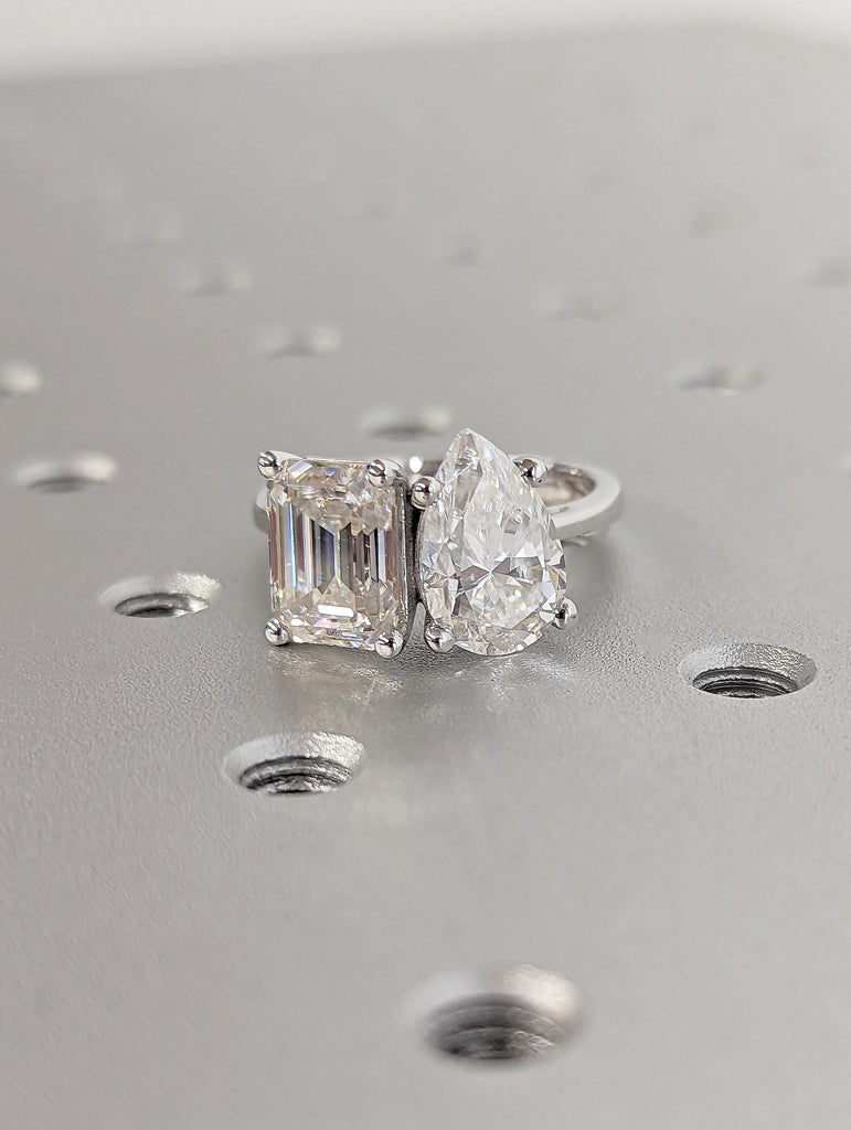 Toi Et Moi Moissanite Engagement Ring, Double Stone 18K Solid White Gold Pear Cut Moissanite, Unique Round Cut White Diamond Wedding Ring