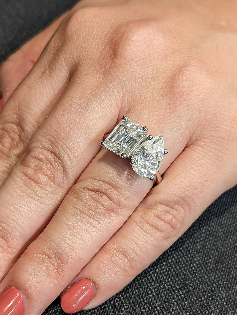18K Solid White Gold Toi Et Moi Engagement Ring, Double Pear and Emerald Cut Moissanite Stones, Elegant White Diamond Wedding Band