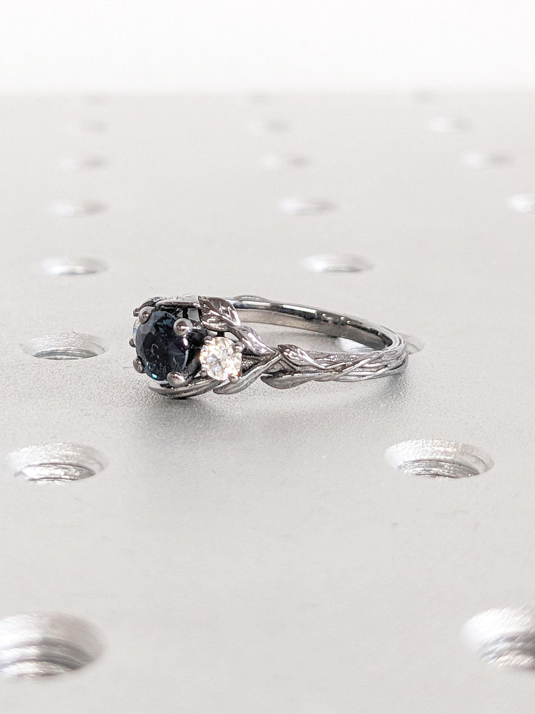 Natural Montana Sapphire Engagement Ring, 14k Black Gold Promise Ring, Nature Inspired Ring, Blue Green Sapphire Ring, Art Deco Floral Ring