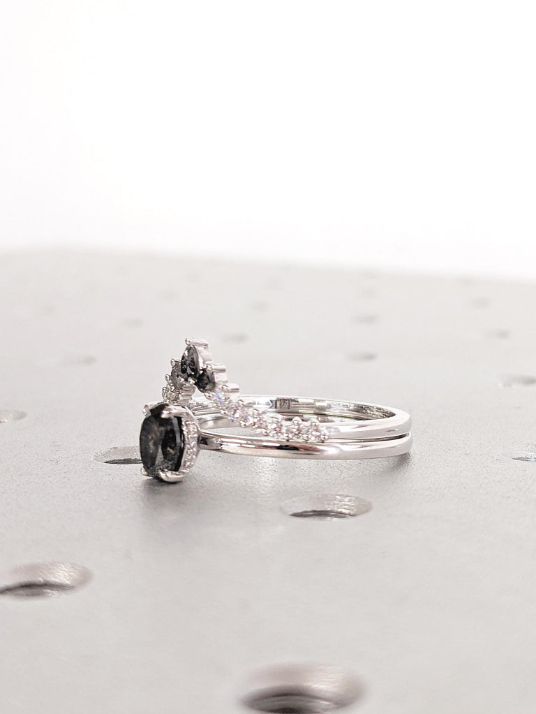 Vintage Salt and Pepper Diamond Ring, 18k/14k Gold Ring Set, Moissanite and Diamond Engagement Ring, Wedding Anniversary Ring, Oval Cut Ring