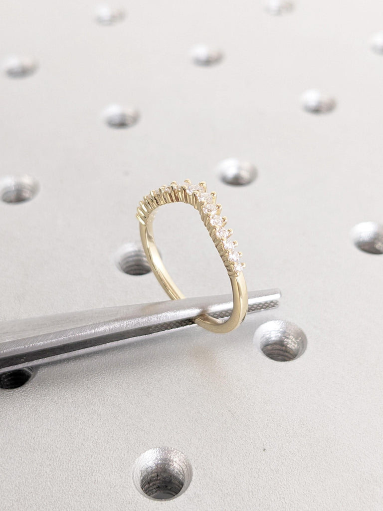 Diamond Matching Ring: Round Cut Curved Vintage Bridal Band in 14K Yellow Gold