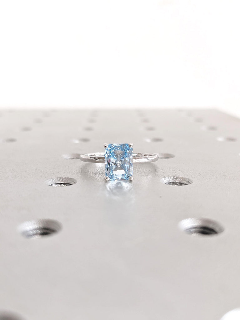 Vintage Aquamarine Ring, 14k White Gold Engagement Ring, Minimalist Ring, Radiant Cut Ring