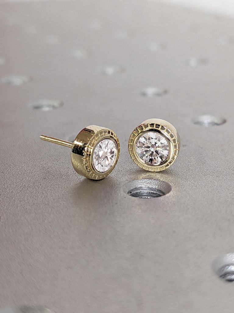 Round cut 0.5-2ct Moissanite Studs Solitaire Earrings | Solid Gold Pair Earrings | Minimalist Jewelry