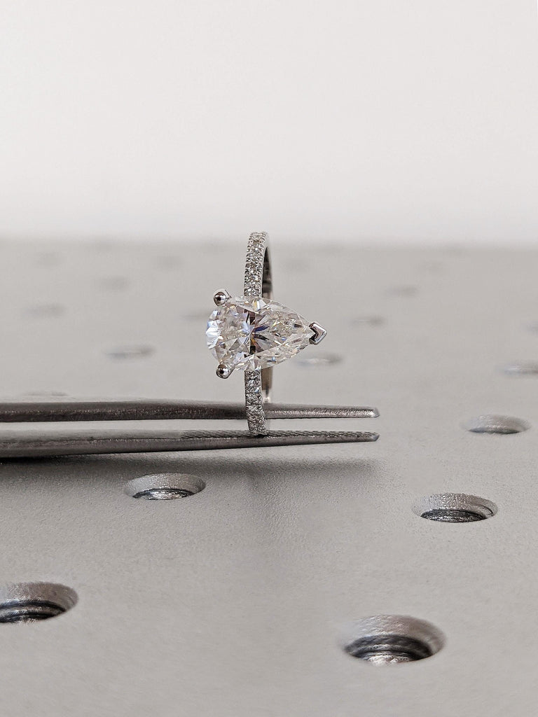 Classic Pear Cut Moissanite Bridal Engagement Ring, 18K Solid White Gold Wedding Band, Custom White Diamond Ring