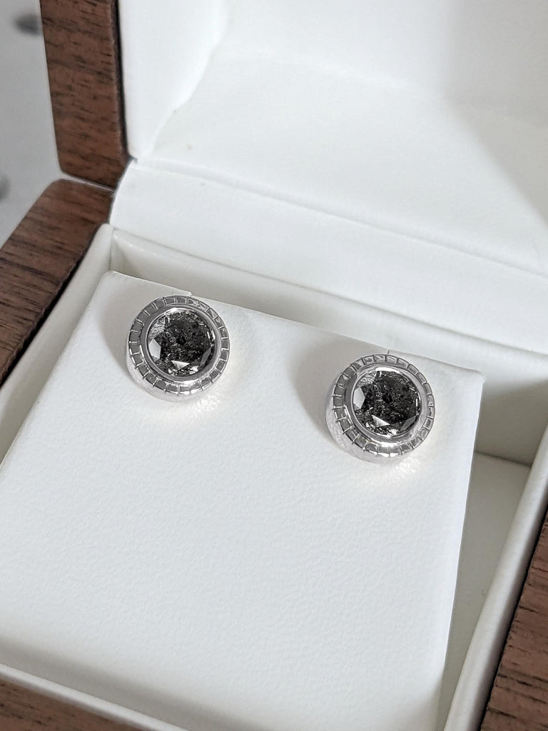 0.5-2.5CT Diamond Stud Earring | Round Salt and Pepper Diamond Solitaire Earrings | 14k 18k Yellow Gold Everyday Earrings | Woman Bridal Earrings